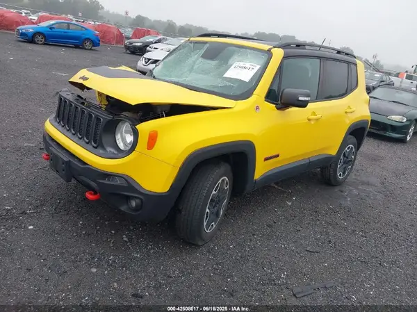 ZACCJBCB2HPF74091 2017 JEEP RENEGADE - Image 2