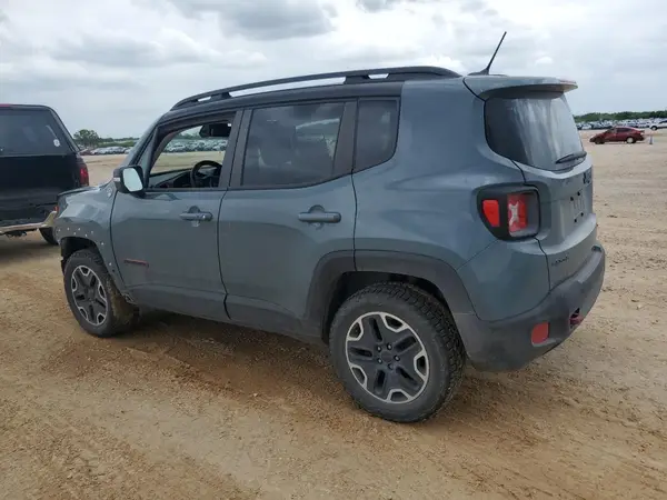 ZACCJBCB2HPF98990 2017 JEEP RENEGADE - Image 2