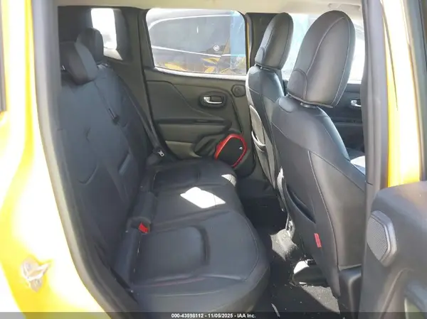 ZACCJBCB2HPG13858 2017 JEEP RENEGADE - Image 8