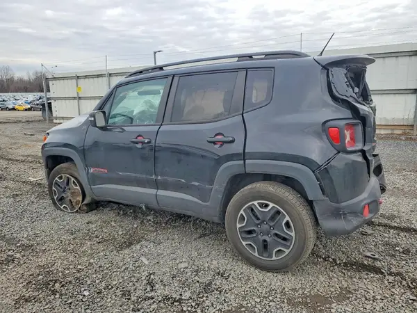 ZACCJBCB2HPG15156 2017 JEEP RENEGADE - Image 2