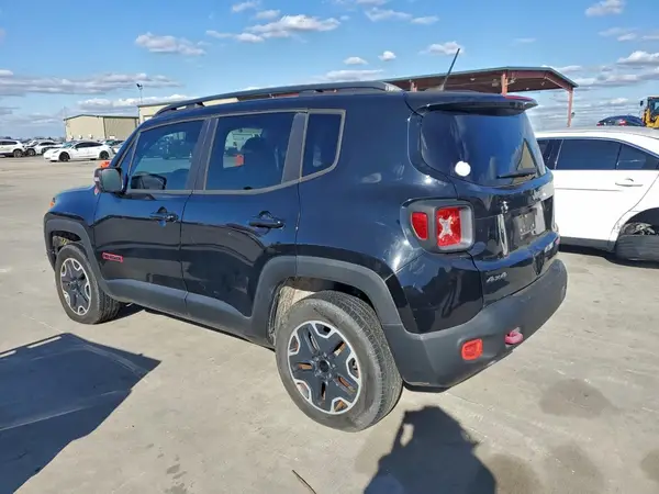 ZACCJBCB2HPG62056 2017 JEEP RENEGADE - Image 2