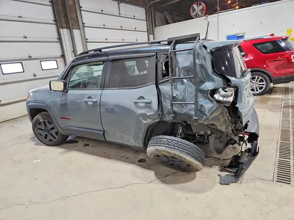 ZACCJBCB2JPG97119 2018 JEEP RENEGADE - Image 2