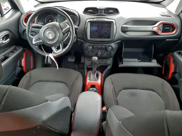 ZACCJBCB2JPH00665 2018 JEEP RENEGADE - Image 8