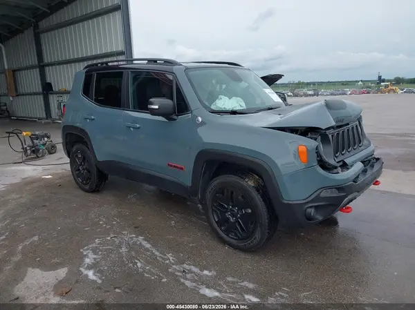 ZACCJBCB2JPH00987 2018 JEEP RENEGADE - Image 1