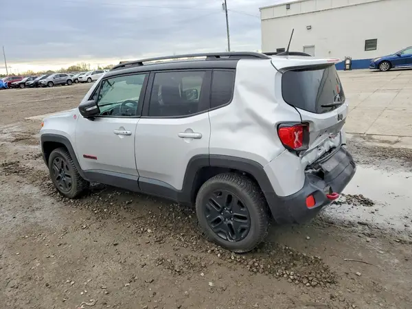 ZACCJBCB2JPH41250 2018 JEEP RENEGADE - Image 2