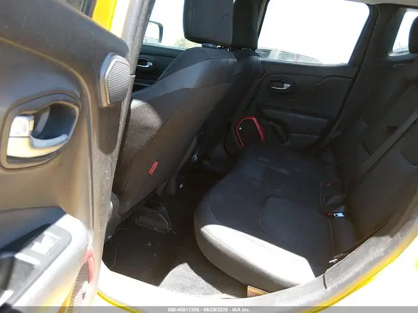 ZACCJBCB2JPH60977 2018 JEEP RENEGADE - Image 8