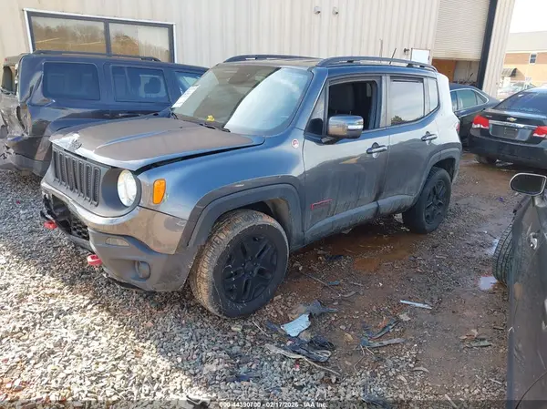 ZACCJBCB3HPE54221 2017 JEEP RENEGADE - Image 2