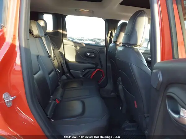 ZACCJBCB3HPE55532 2017 JEEP RENEGADE - Image 8