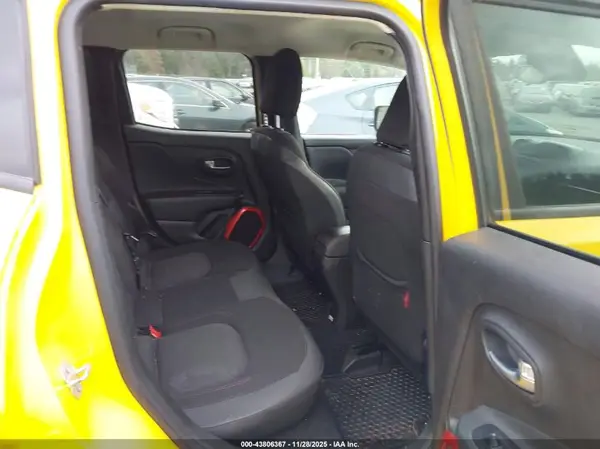 ZACCJBCB3HPE76820 2017 JEEP RENEGADE - Image 8