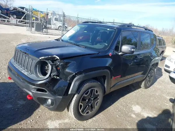 ZACCJBCB3HPE86960 2017 JEEP RENEGADE - Image 2