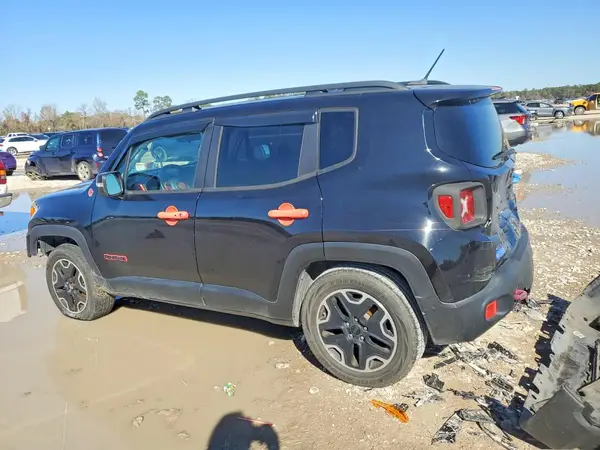 ZACCJBCB3HPF28382 2017 JEEP RENEGADE - Image 2