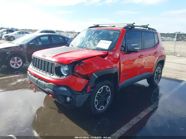 ZACCJBCB3HPF28513 2017 JEEP RENEGADE - Image 2