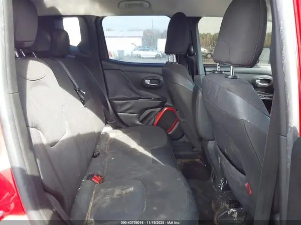 ZACCJBCB3HPF28513 2017 JEEP RENEGADE - Image 8