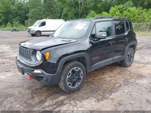 ZACCJBCB3HPF32738 2017 JEEP RENEGADE - Image 2