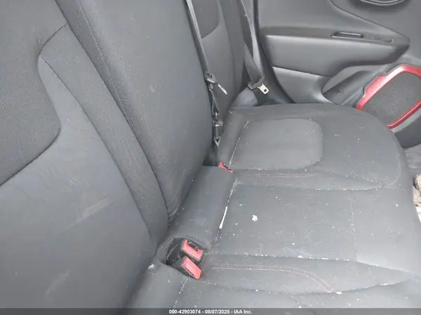 ZACCJBCB3HPF46235 2017 JEEP RENEGADE - Image 8