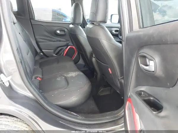 ZACCJBCB3HPG16090 2017 JEEP RENEGADE - Image 8
