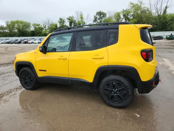 ZACCJBCB3JPG71094 2018 JEEP RENEGADE - Image 2