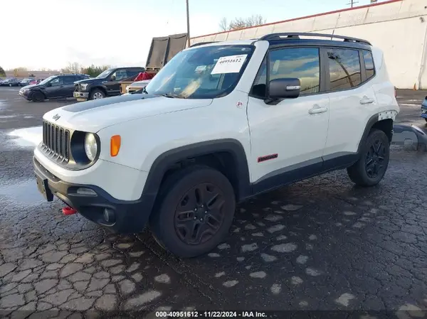 ZACCJBCB3JPG75257 2018 JEEP RENEGADE - Image 2