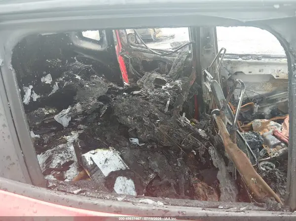ZACCJBCB3JPH23744 2018 JEEP RENEGADE - Image 8