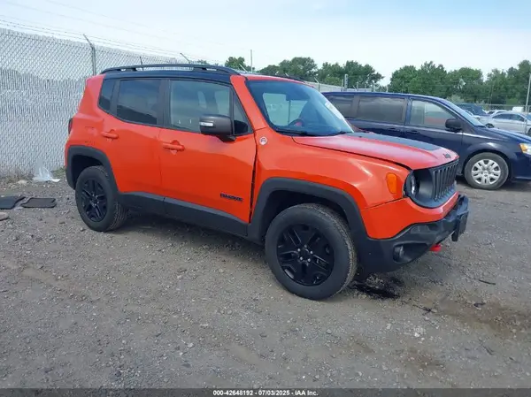 ZACCJBCB3JPH65184 2018 JEEP RENEGADE - Image 1