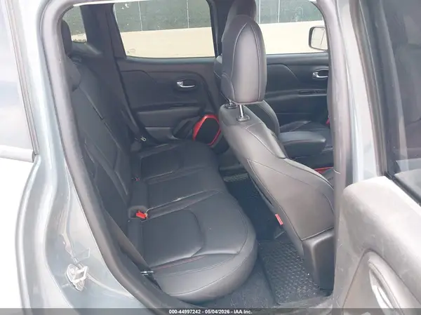 ZACCJBCB3JPH77478 2018 JEEP RENEGADE - Image 8