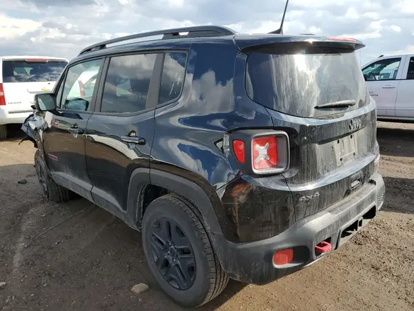 ZACCJBCB3JPH81370 2018 JEEP RENEGADE - Image 2