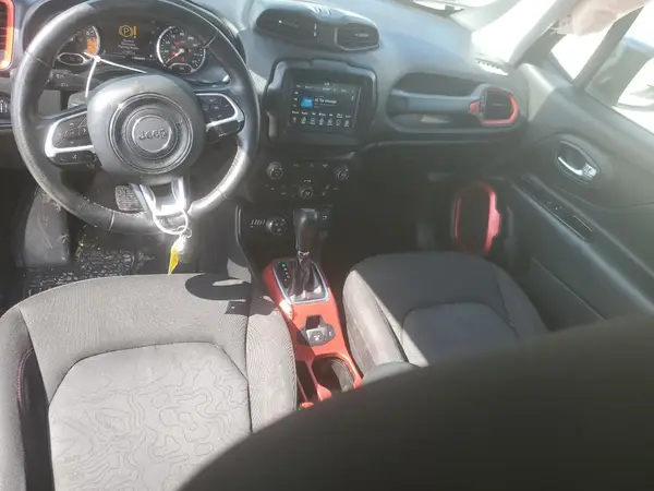 ZACCJBCB3JPJ08513 2018 JEEP RENEGADE - Image 8