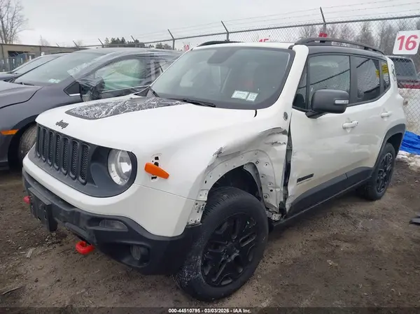 ZACCJBCB4HPE74395 2017 JEEP RENEGADE - Image 2