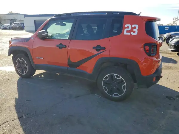 ZACCJBCB4HPE76647 2017 JEEP RENEGADE - Image 2