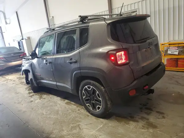 ZACCJBCB4HPF09713 2017 JEEP RENEGADE - Image 2