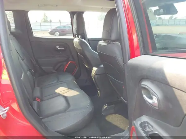 ZACCJBCB4HPF23210 2017 JEEP RENEGADE - Image 8