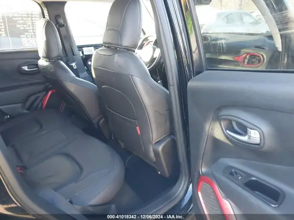 ZACCJBCB4HPF63321 2017 JEEP RENEGADE - Image 8