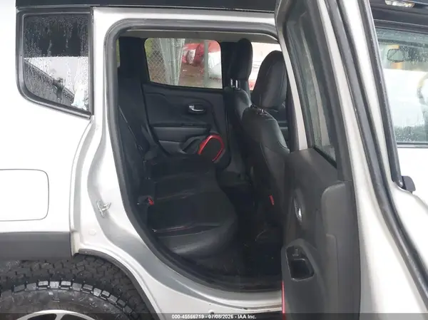 ZACCJBCB4HPF63898 2017 JEEP RENEGADE - Image 8