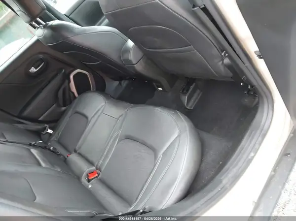 ZACCJBCB4HPF67336 2017 JEEP RENEGADE - Image 8