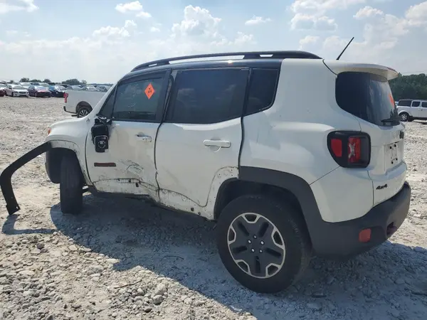 ZACCJBCB4HPG52564 2017 JEEP RENEGADE - Image 2