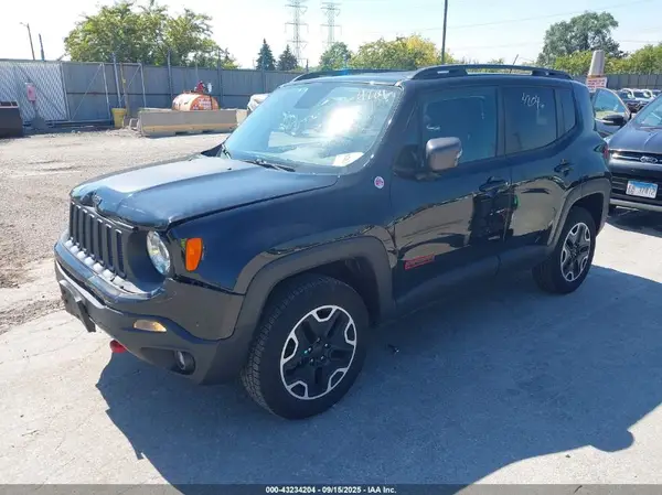 ZACCJBCB4HPG56047 2017 JEEP RENEGADE - Image 2
