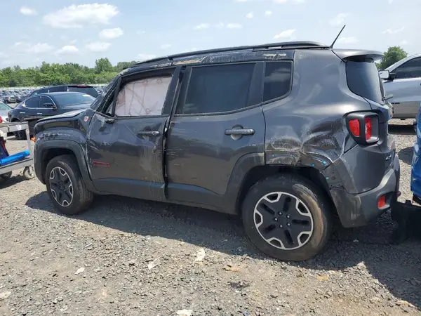 ZACCJBCB4HPG62527 2019 JEEP RENEGADE - Image 2