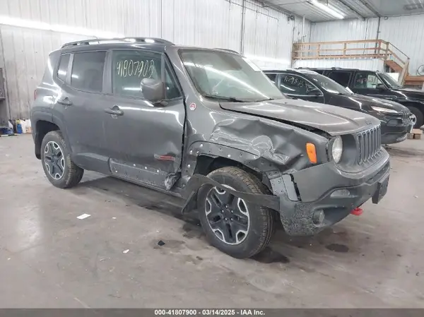 ZACCJBCB4HPG63077 2017 JEEP RENEGADE - Image 1