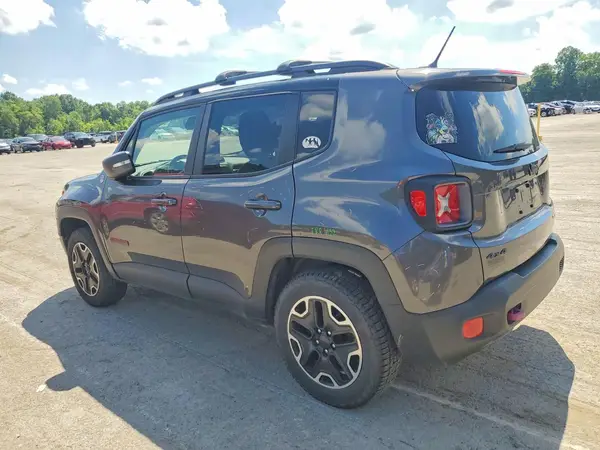 ZACCJBCB4HPG68179 2017 JEEP RENEGADE - Image 2