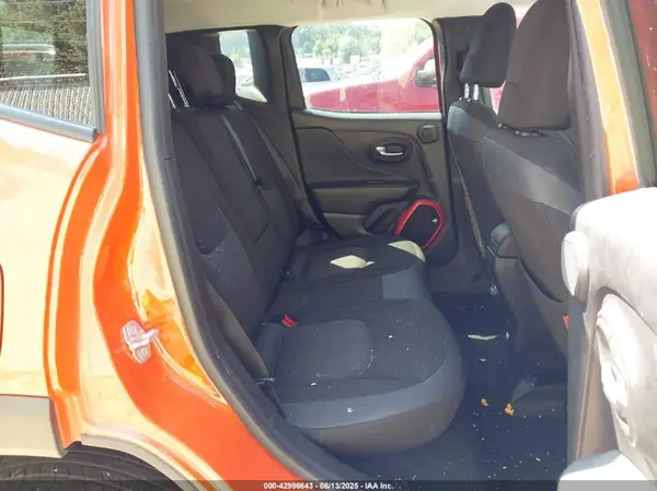 ZACCJBCB4JPG73064 2018 JEEP RENEGADE - Image 8