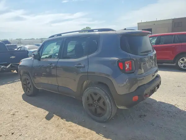 ZACCJBCB4JPG81939 2018 JEEP RENEGADE - Image 2