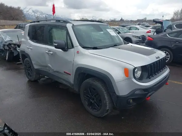 ZACCJBCB4JPG86137 2018 JEEP RENEGADE - Image 1