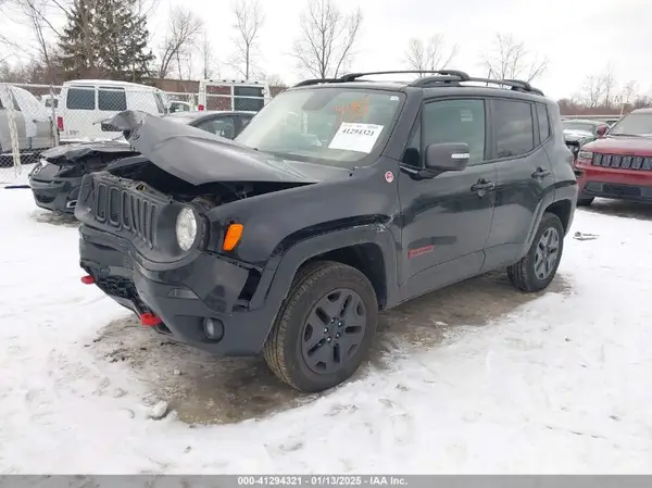 ZACCJBCB4JPG93475 2018 JEEP RENEGADE - Image 2