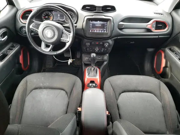 ZACCJBCB4JPH01672 2018 JEEP RENEGADE - Image 8