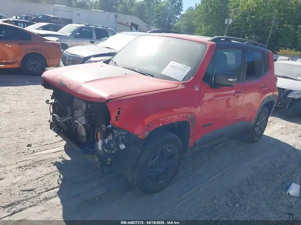 ZACCJBCB4JPH12378 2018 JEEP RENEGADE - Image 2