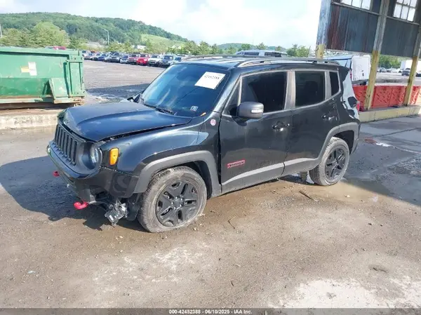 ZACCJBCB4JPH13742 2018 JEEP RENEGADE - Image 2