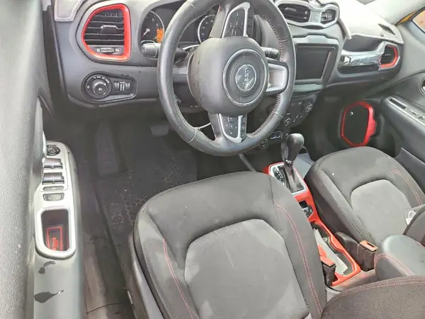 ZACCJBCB4JPH15796 2018 JEEP RENEGADE - Image 8