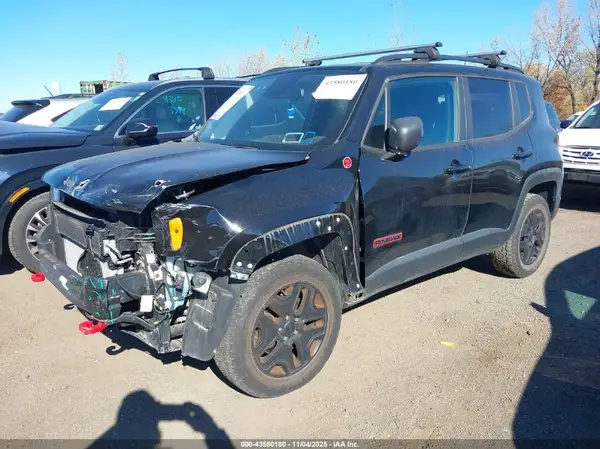 ZACCJBCB4JPH23106 2018 JEEP RENEGADE - Image 2