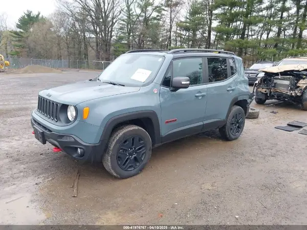 ZACCJBCB4JPH63797 2018 JEEP RENEGADE - Image 2