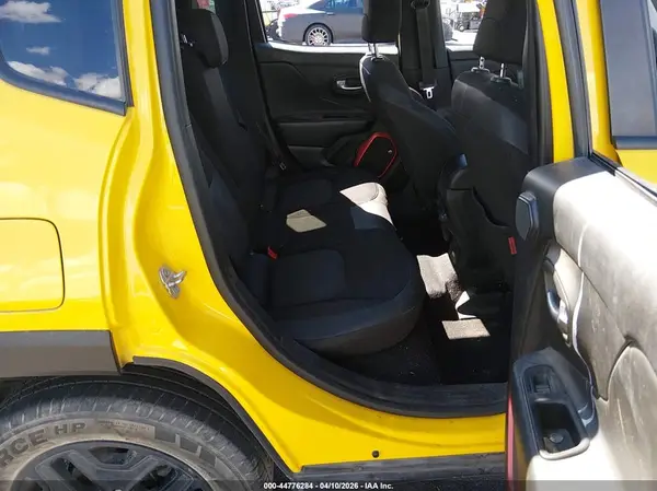 ZACCJBCB4JPH84987 2018 JEEP RENEGADE - Image 8